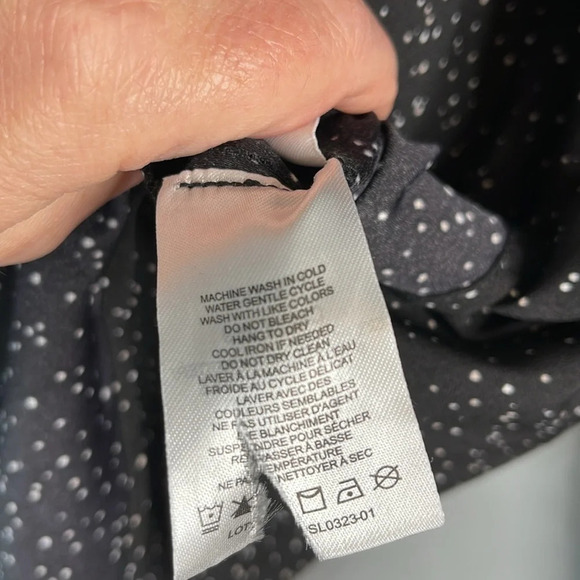 HILARY RADLEY NWOT Black White Speckled Long Sleeve Blouse Half Button V-Neck L - Picture 10 of 12